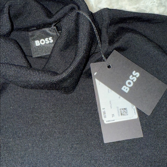 Brand NWT HUGO Mens Turtleneck - Picture 1 of 5